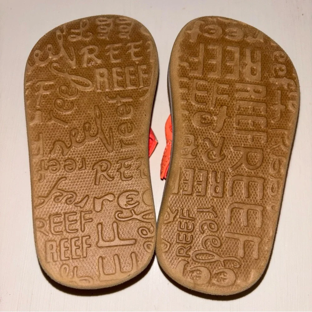 Reef‎ Toddler Little Ahi Sling Back Flip Flops Coral Tan White Flower Size 5